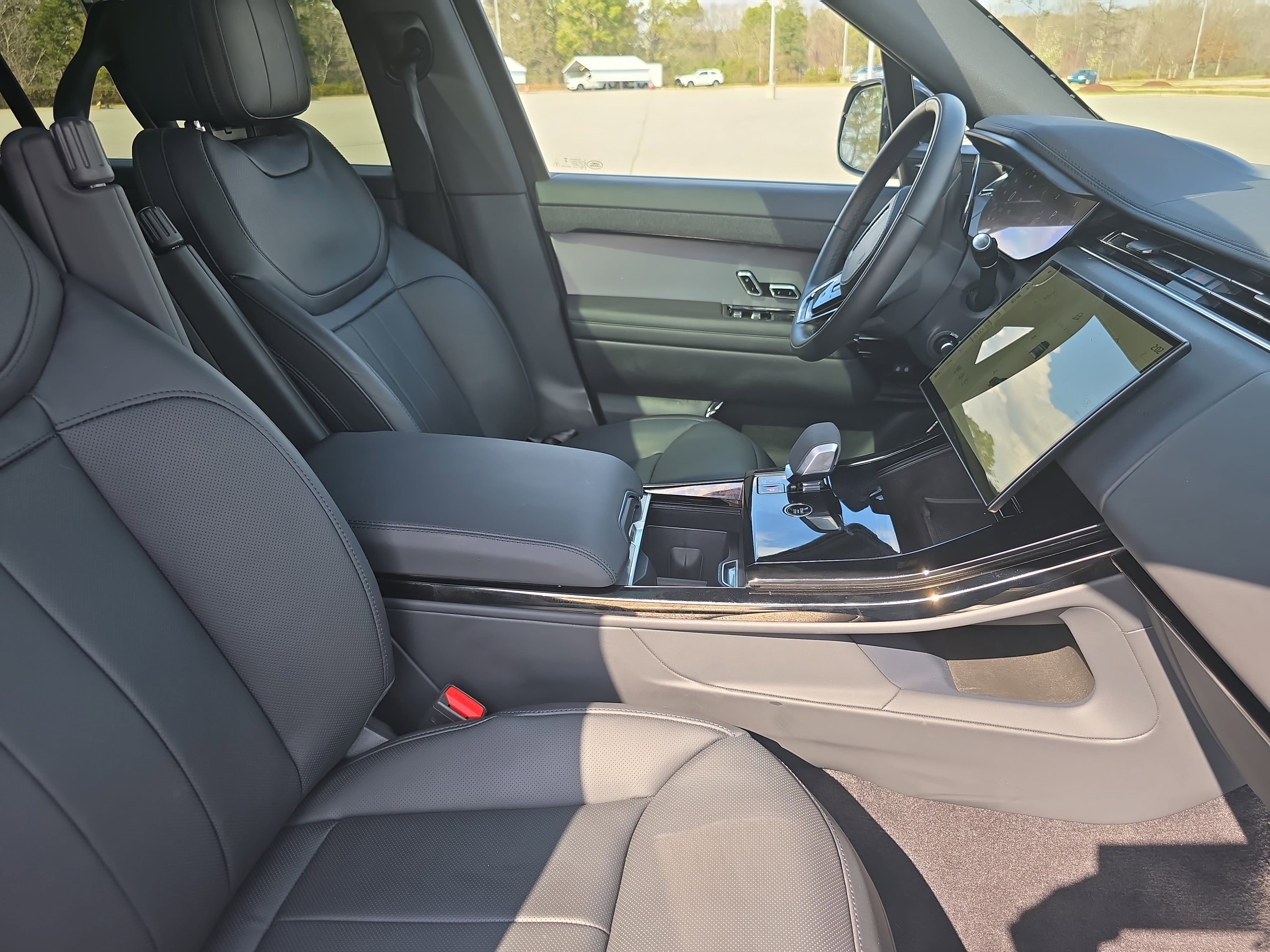 Used 2024 Land Rover Range Rover Sport Dynamic SE image 10