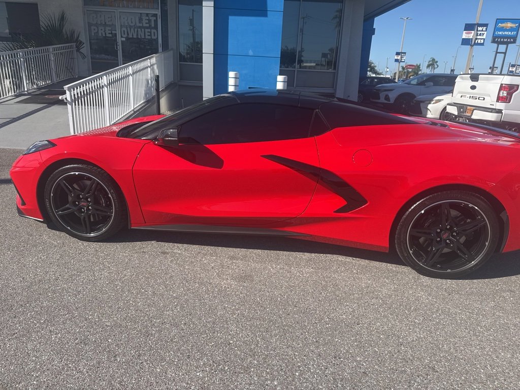 Used 2024 Chevrolet Corvette Stingray Convertible w/ Z51 Performance Package image 5