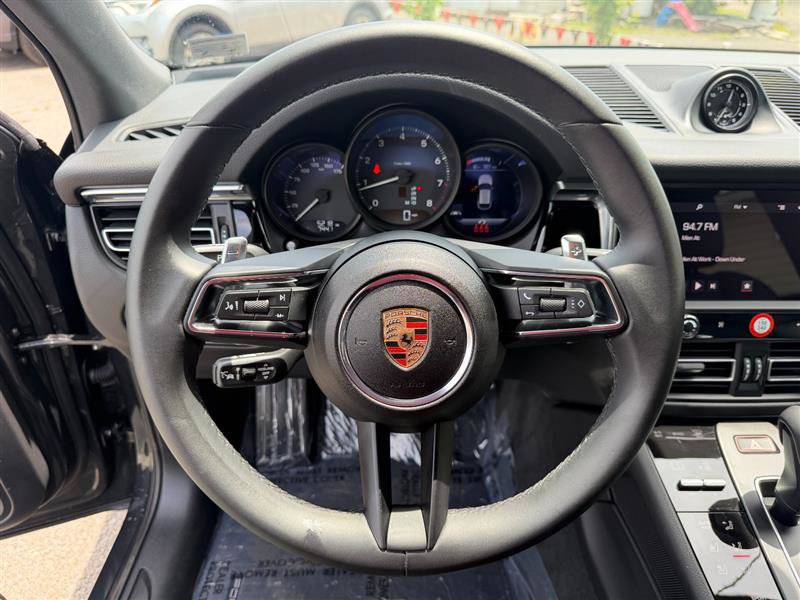 Used 2025 Porsche Macan Turbo AWD/4WD image 14