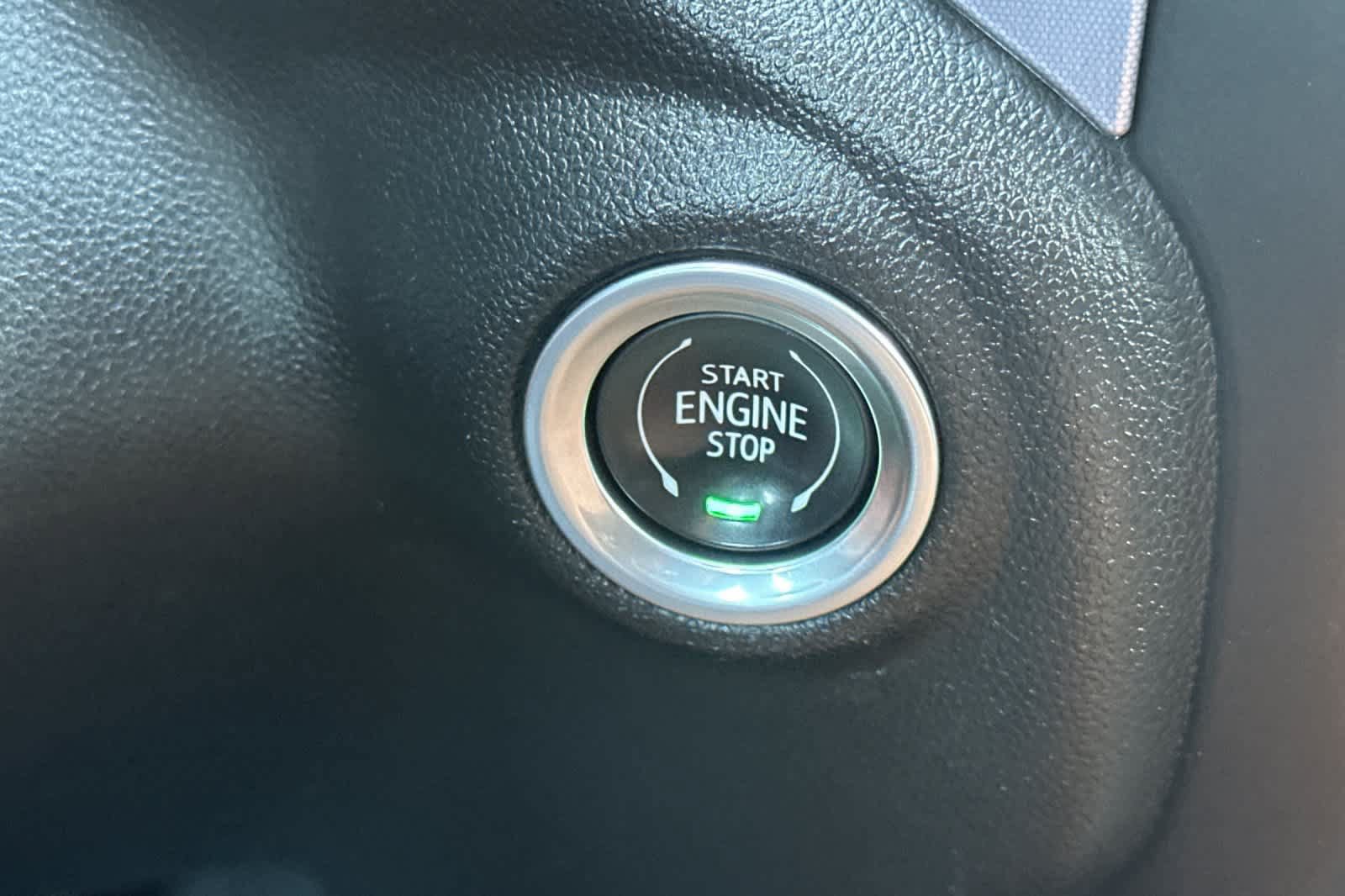 Used 2019 GMC Sierra 1500 SLT w/ SLT Premium Plus Package AWD/4WD image 29