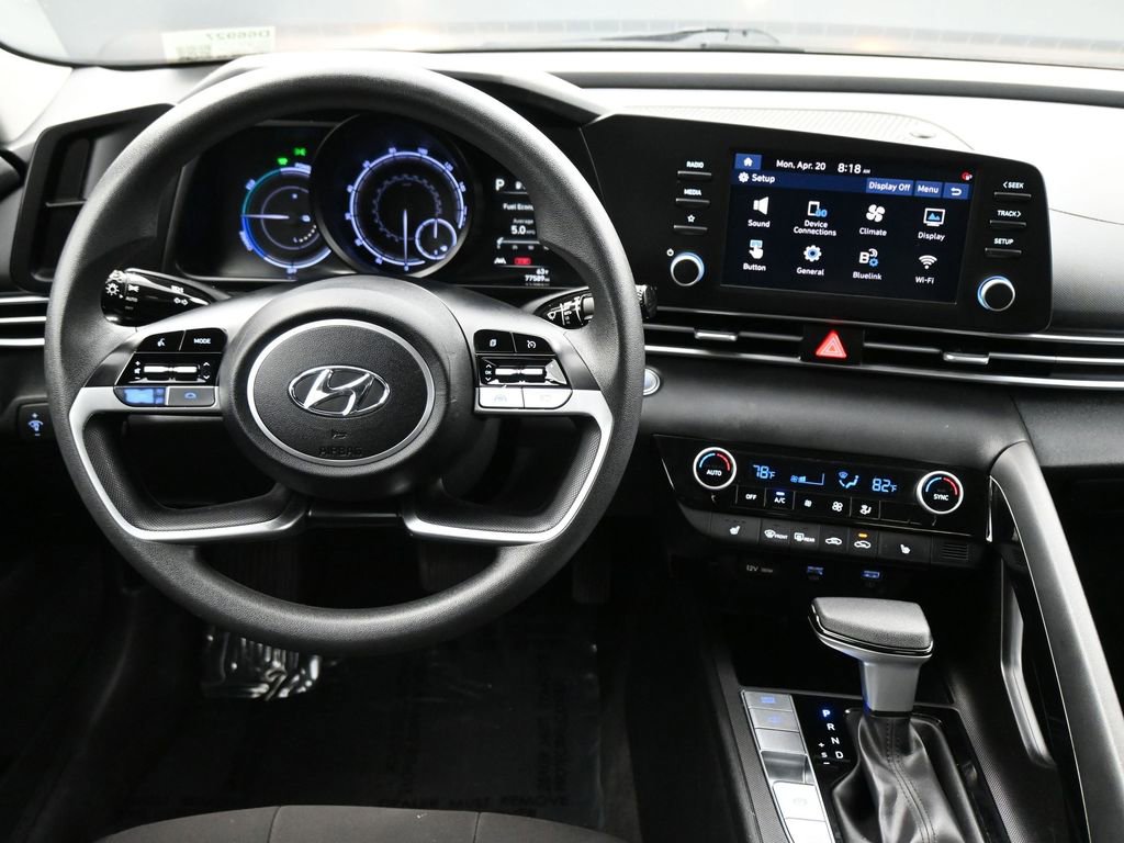Used 2023 Hyundai Elantra Blue FWD image 6