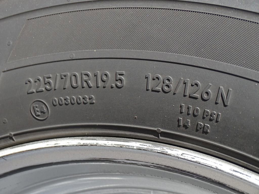 Used 2022 RAM 5500 Tradesman image 30