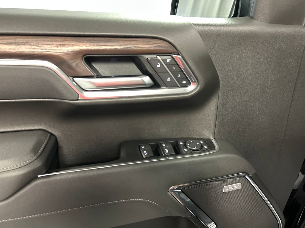 New 2026 GMC Sierra 1500 SLT w/ SLT Premium Package AWD/4WD image 12