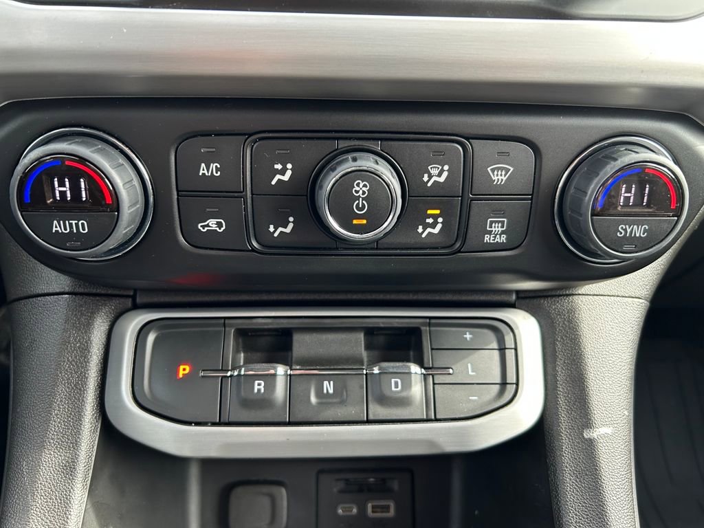 Used 2023 GMC Acadia SLT w/ Technology Package image 15