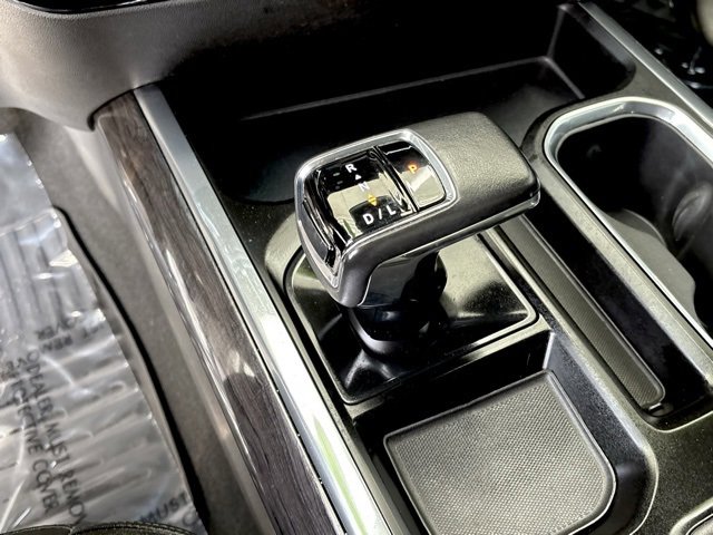 Used 2022 Chevrolet Silverado 1500 LTZ w/ Technology Package image 19