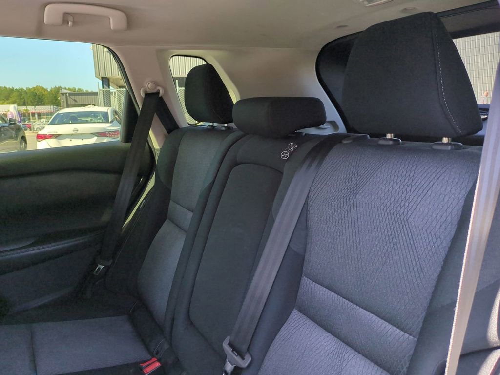 Used 2024 Nissan Rogue SV image 28