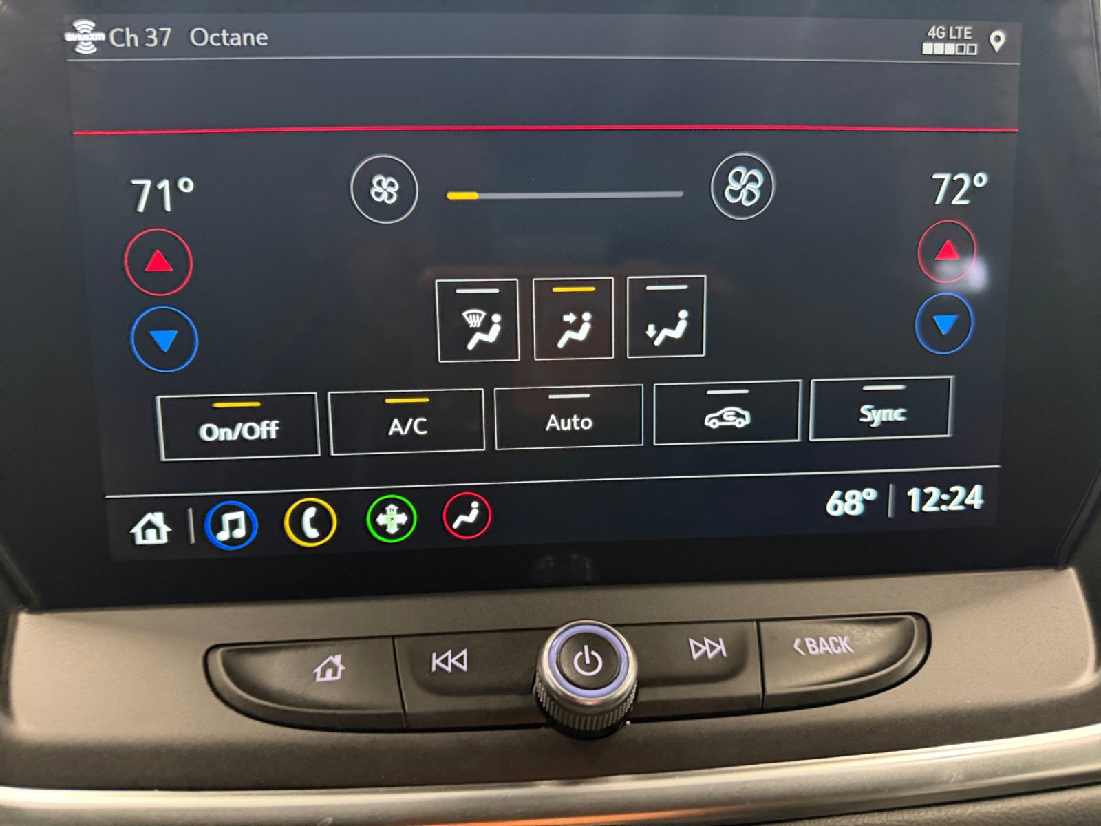 Used 2024 Chevrolet Blazer LT w/ Convenience Package FWD image 18