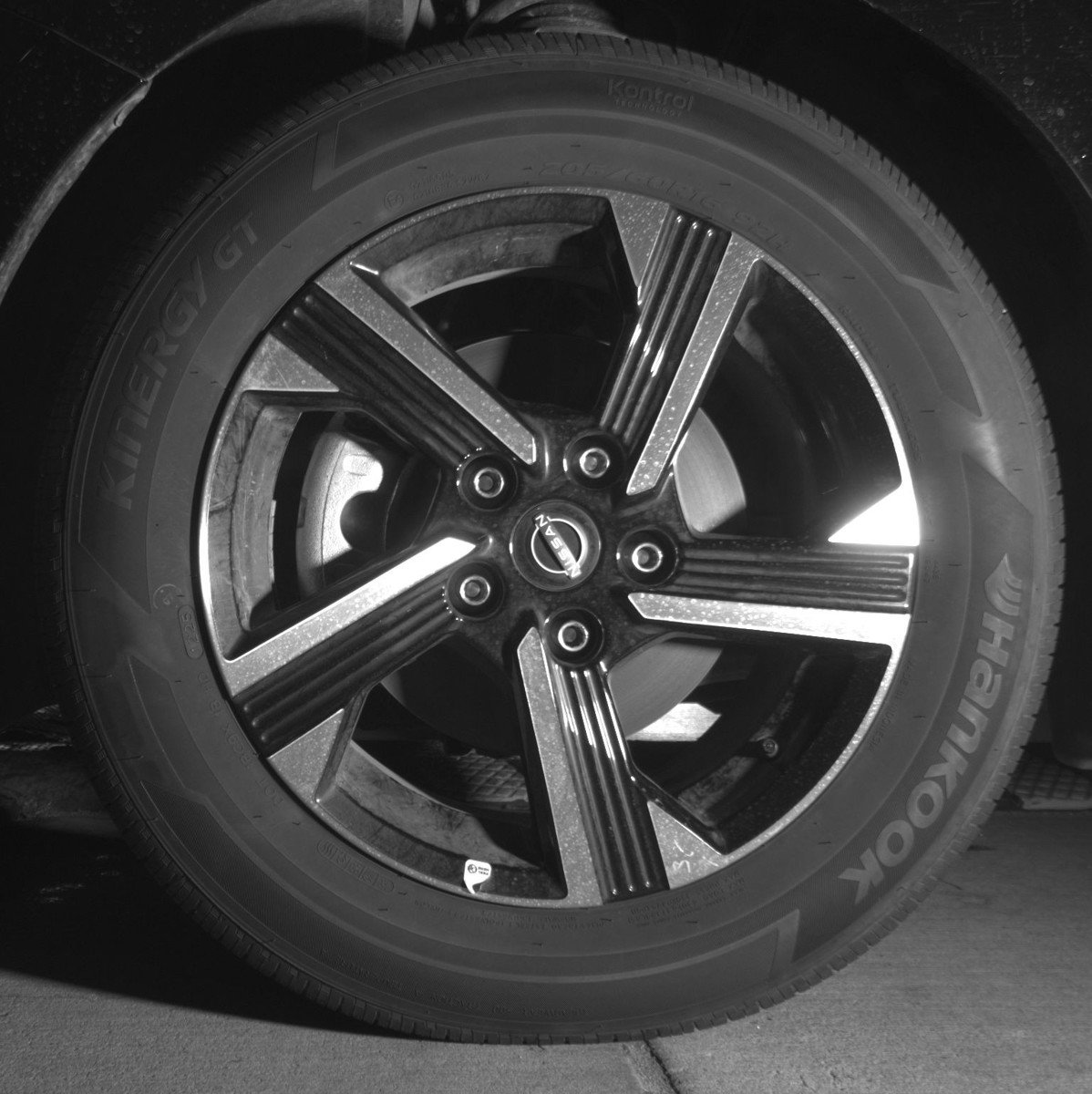 Used 2025 Nissan Sentra SV image 12