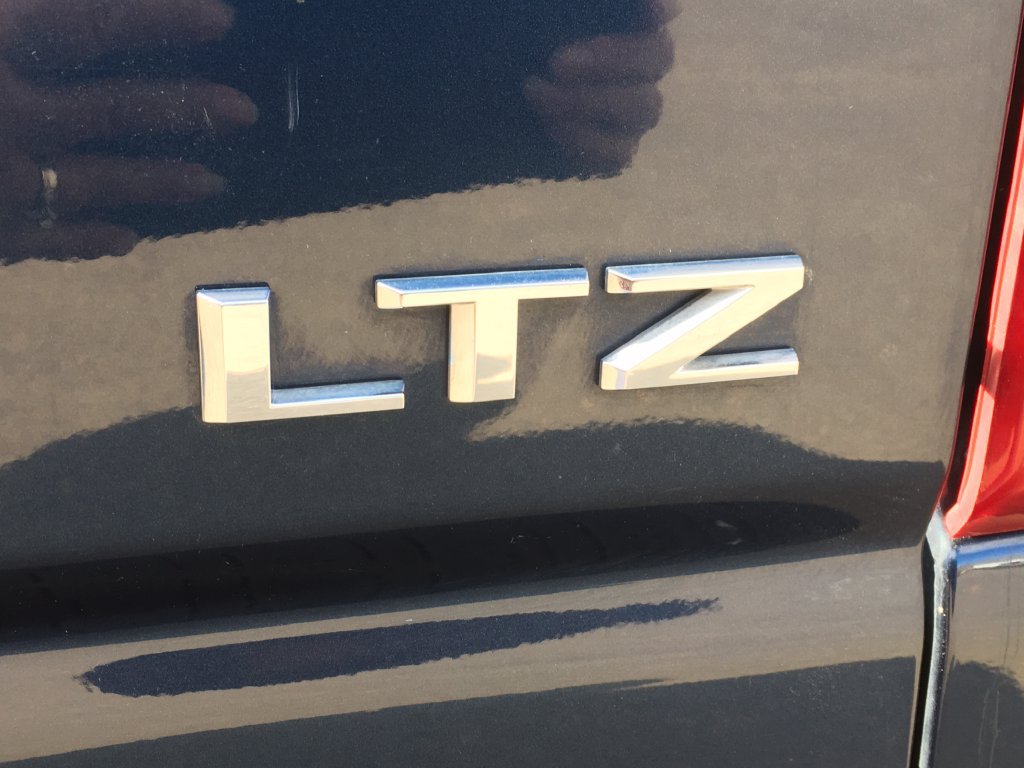 Used 2021 Chevrolet Silverado 3500 LTZ w/ LTZ Plus Package AWD/4WD image 6