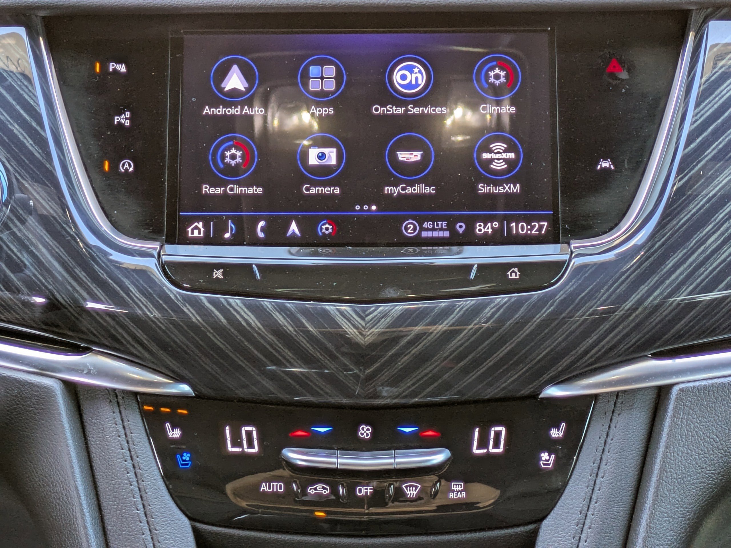 Certified 2023 Cadillac XT6 Premium Luxury w/ Technology Package image 17