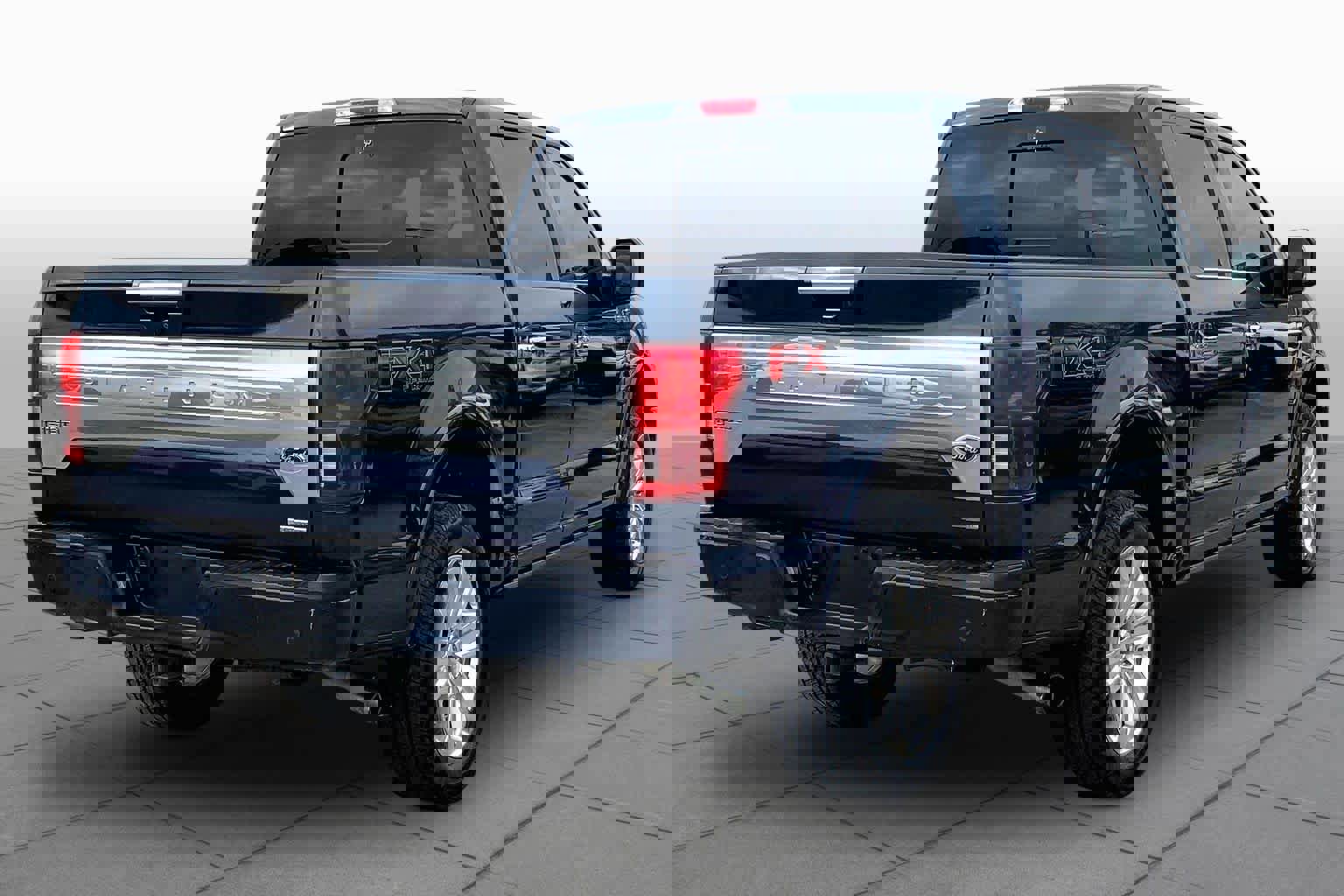 Used 2019 Ford F150 Platinum w/ Equipment Group 701A Luxury image 13