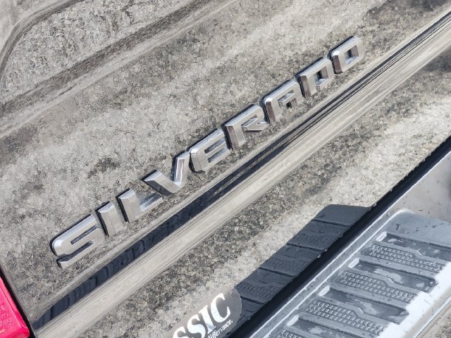 Used 2025 Chevrolet Silverado 1500 LT RWD image 12