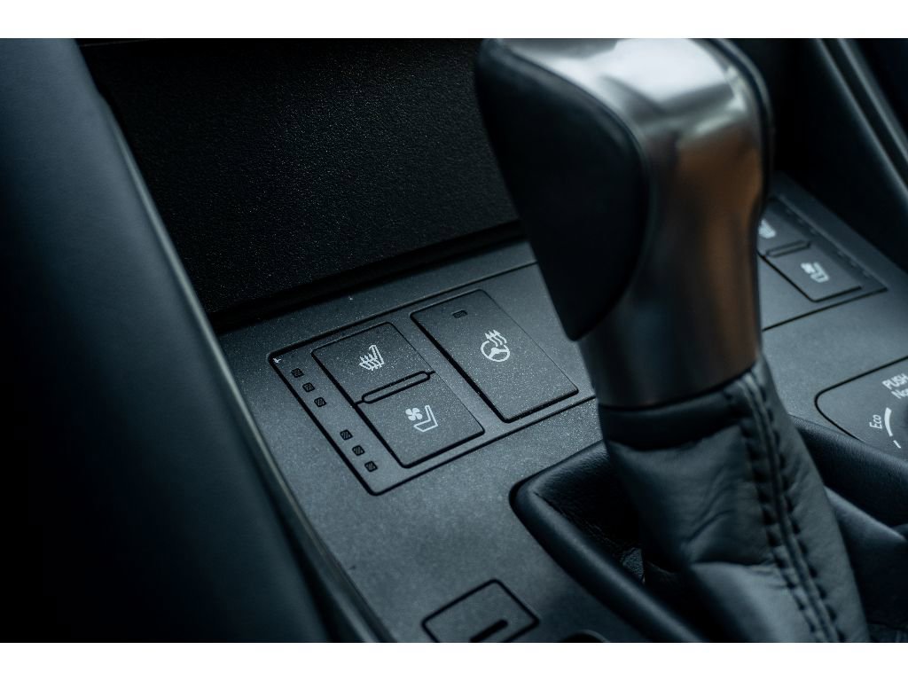 Used 2024 Lexus IS 300 w/ Comfort Package image 31