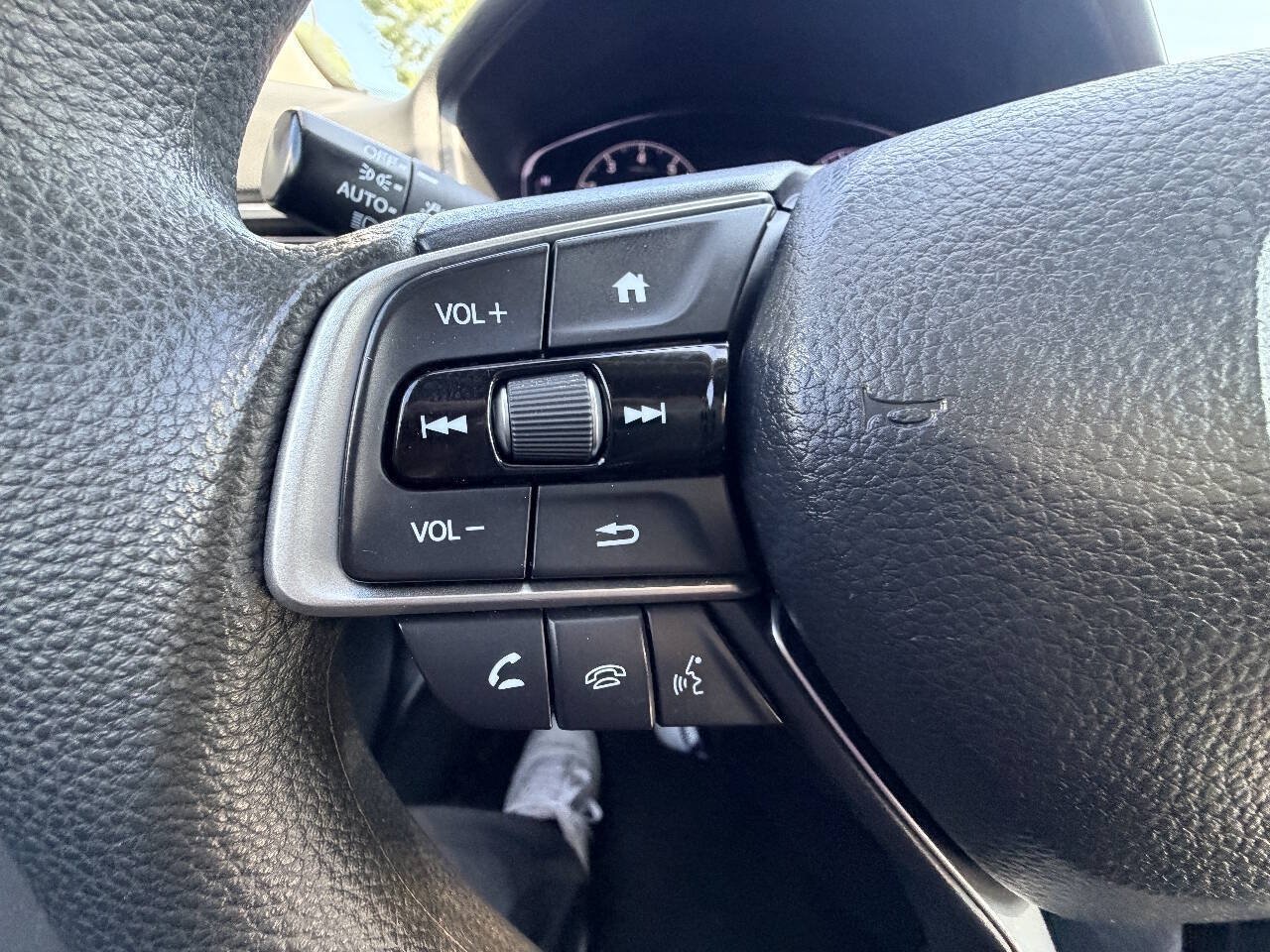 Used 2022 Honda Accord LX image 64
