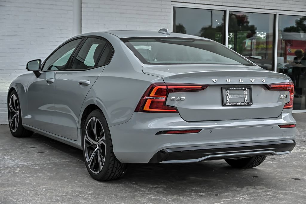 Used 2024 Volvo S60 B5 Core AWD/4WD image 8