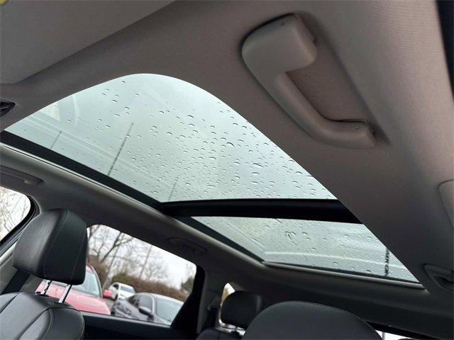 Used 2023 Kia Sorento SX image 16