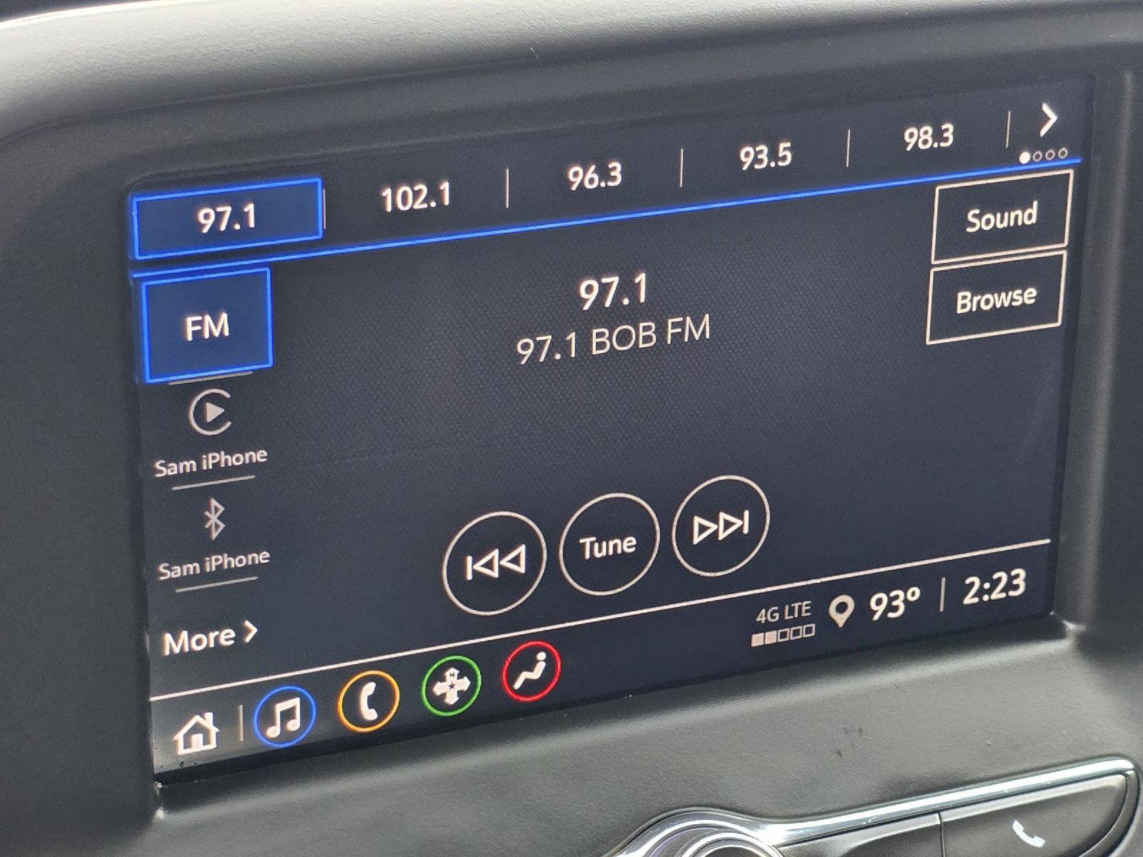 Used 2022 Chevrolet Camaro LT RWD image 19