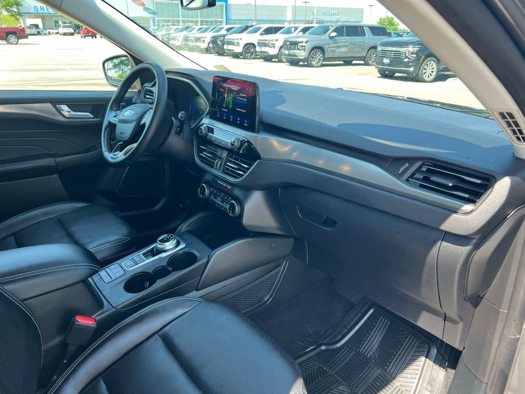 Used 2022 Ford Escape Titanium AWD/4WD image 26