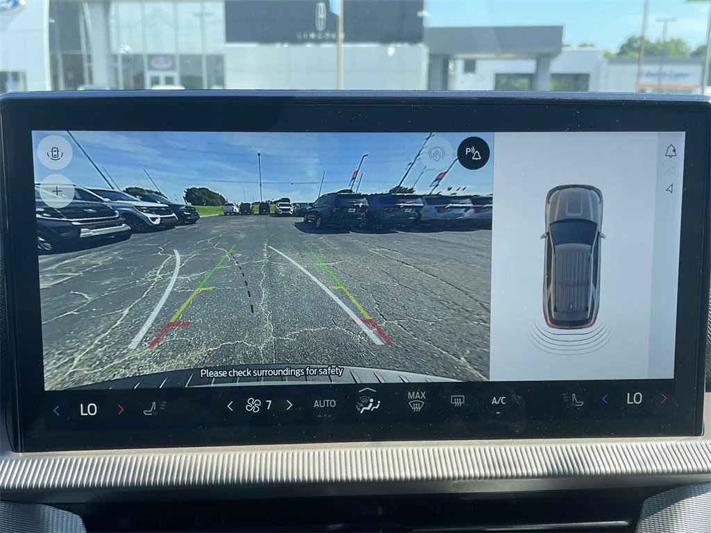 New 2025 Ford Explorer Active image 21