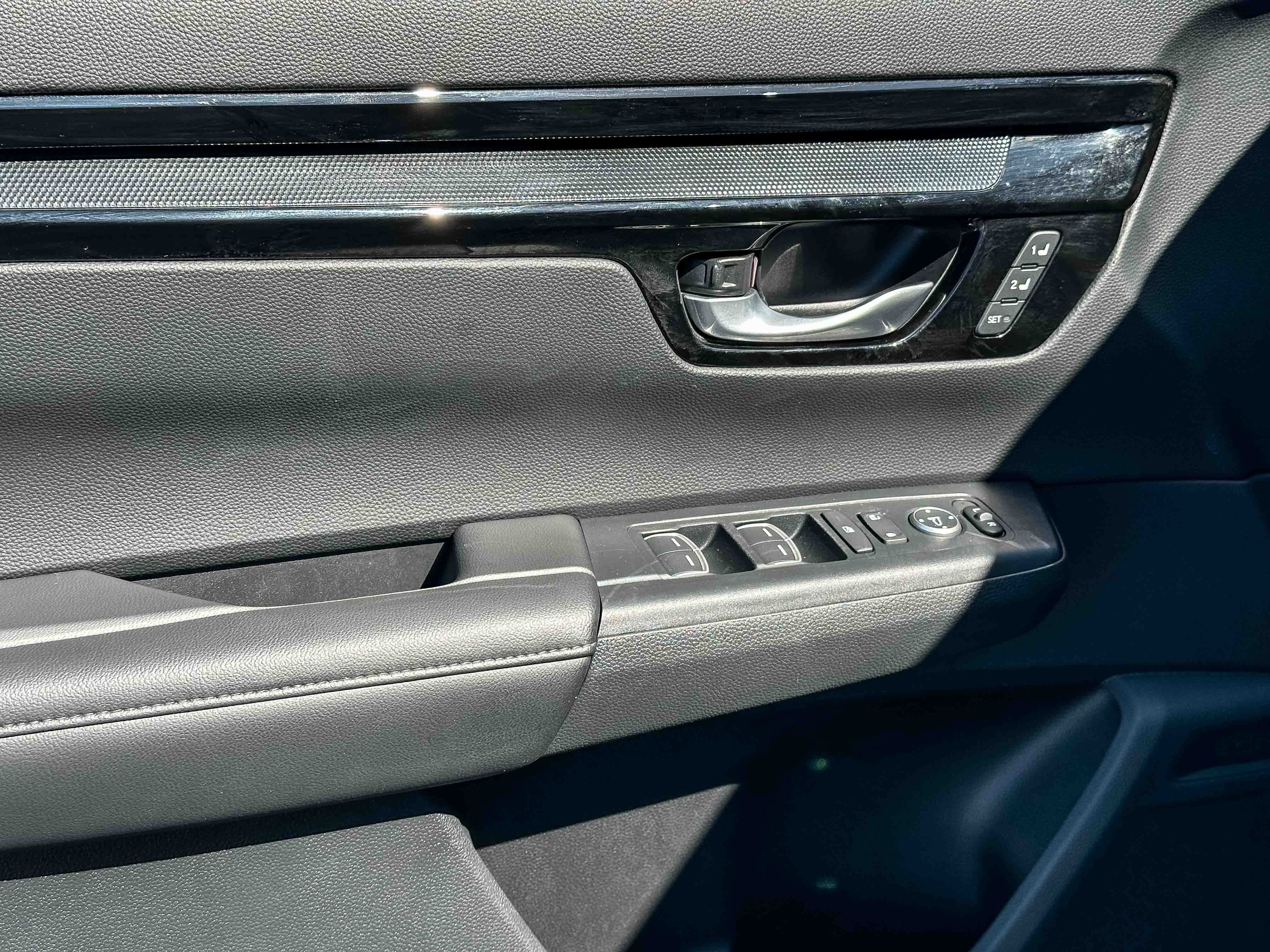 Used 2023 Honda CR-V EX-L image 17