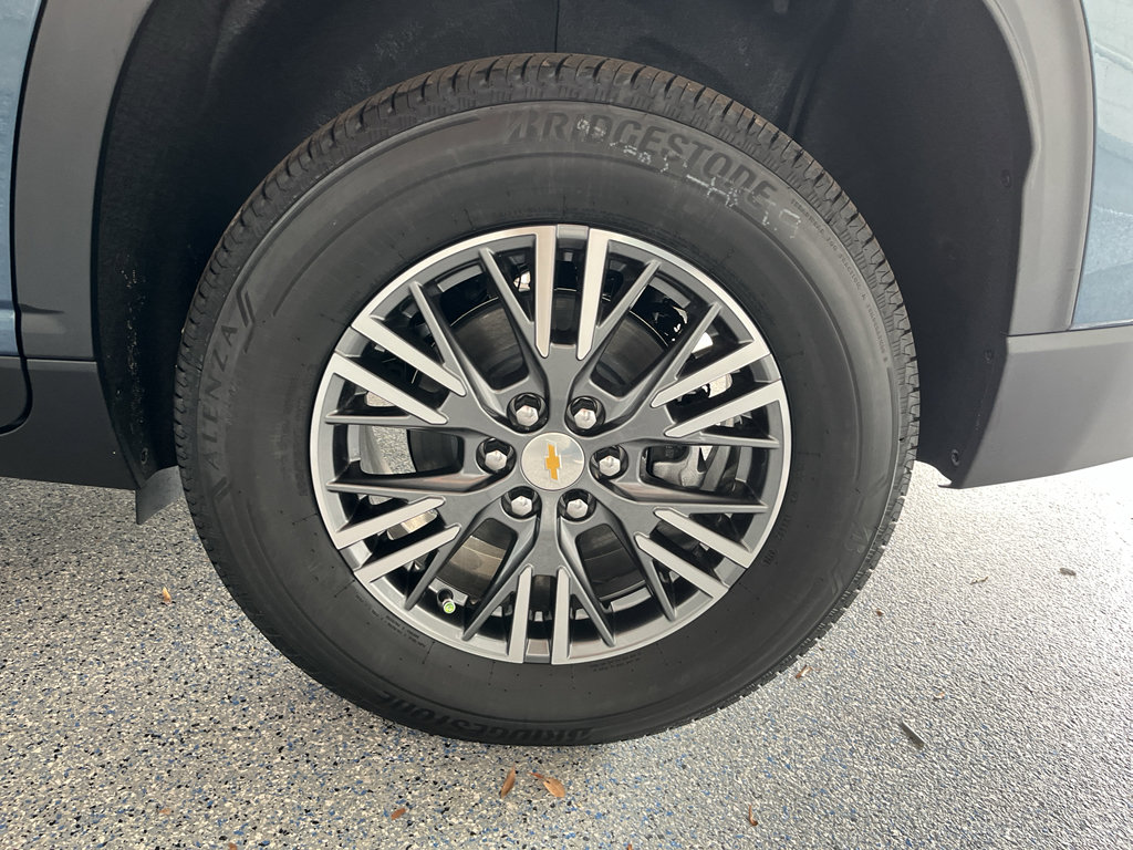 New 2026 Chevrolet Traverse LT FWD image 36