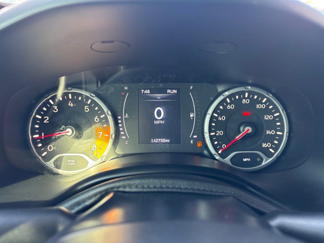 Used 2018 Jeep Renegade Latitude image 12