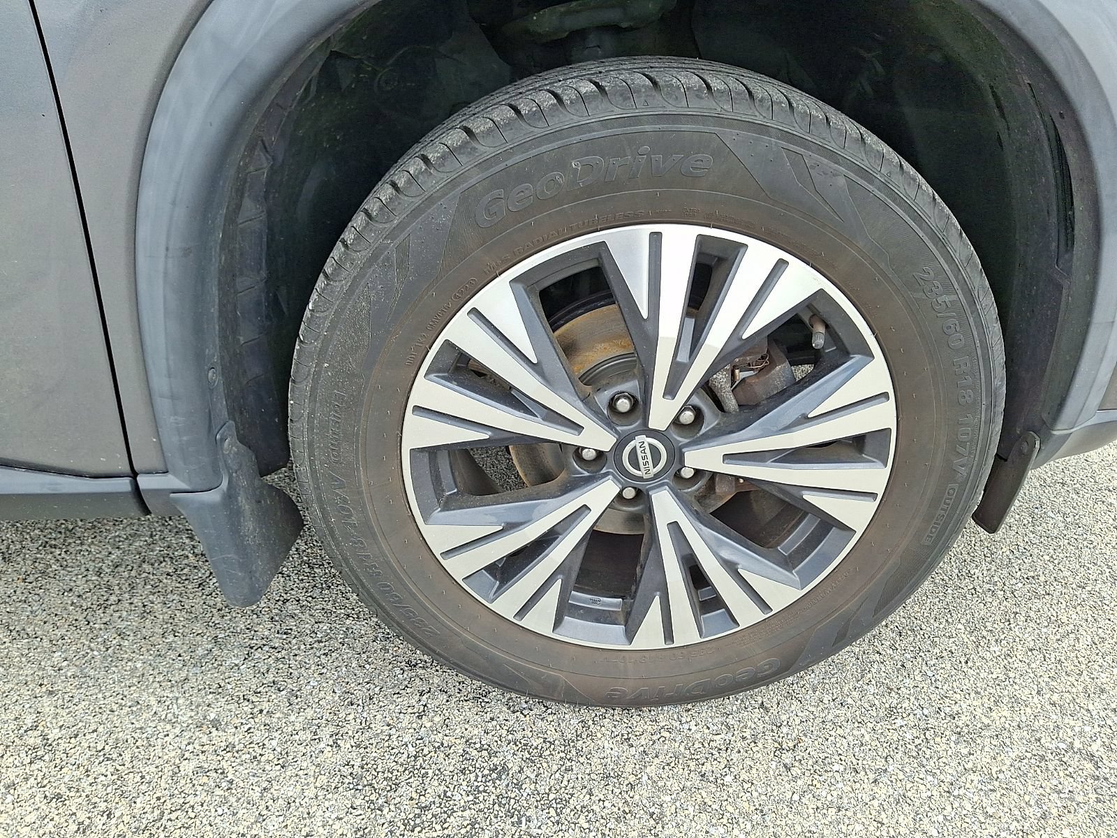 Used 2021 Nissan Rogue SV AWD/4WD image 9