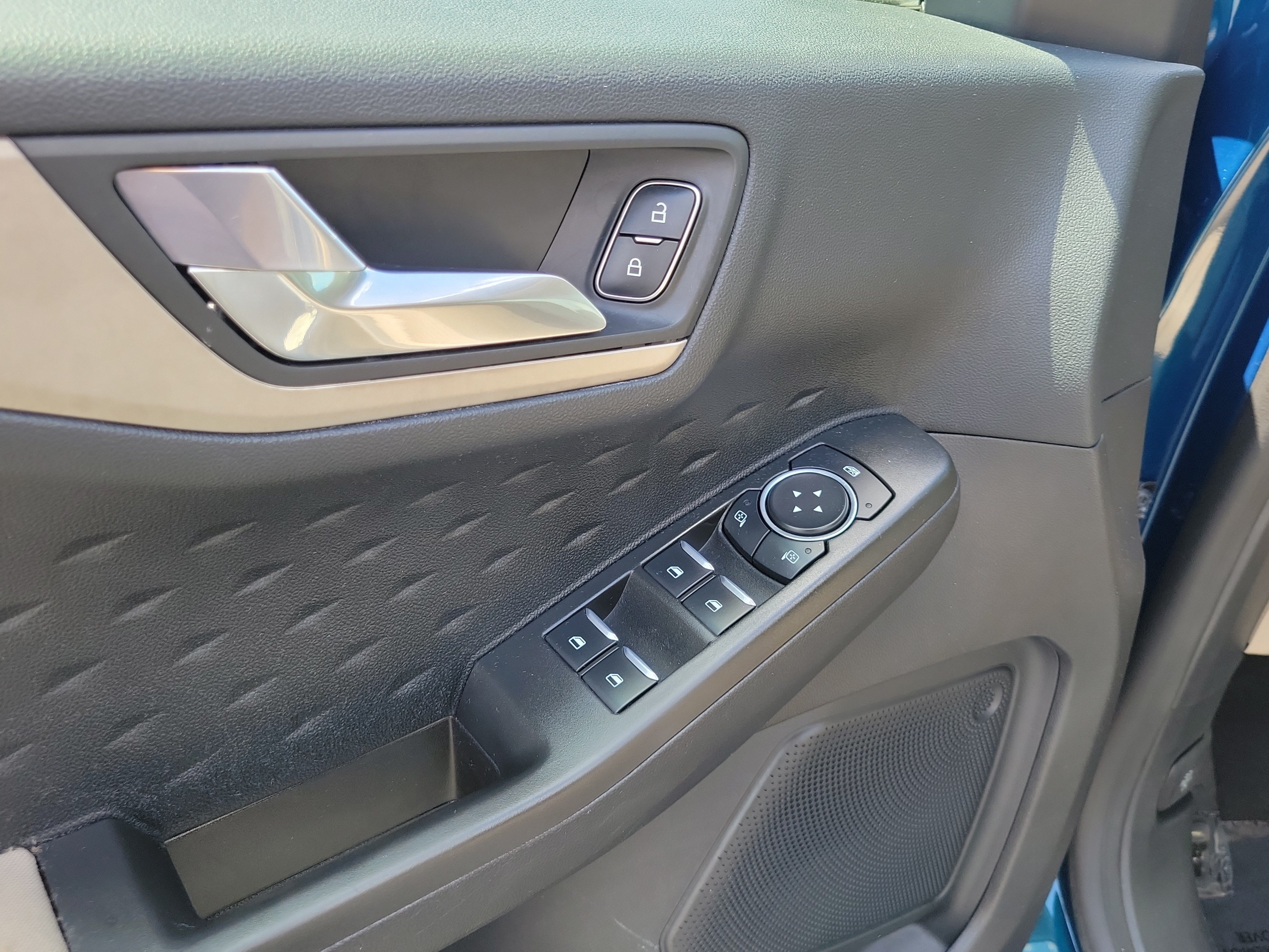Certified 2020 Ford Escape SE FWD image 20