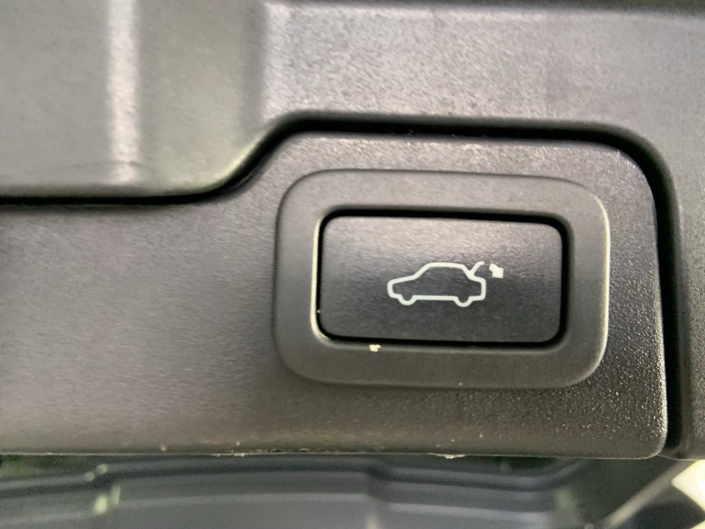 Used 2015 Land Rover Range Rover Evoque Pure Plus image 17