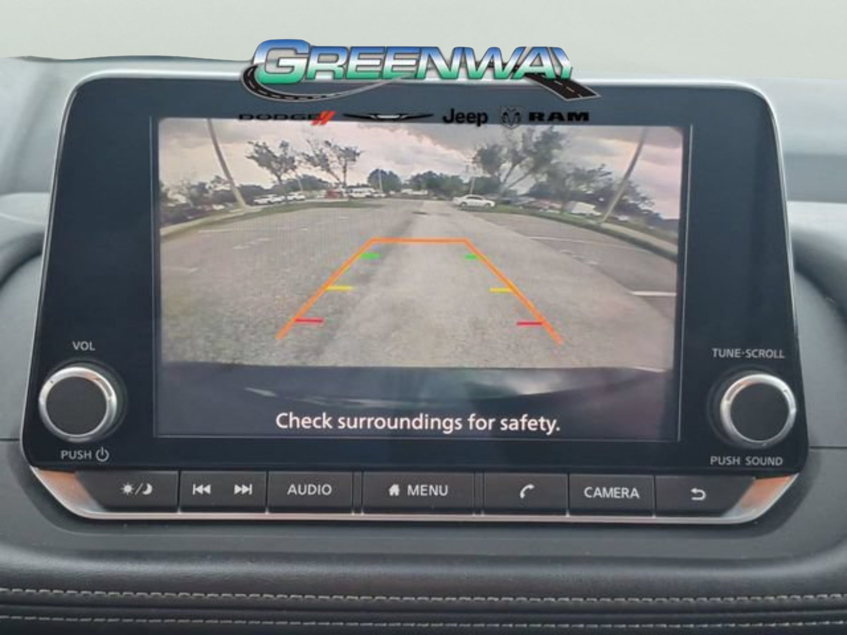 Used 2024 Nissan Rogue SV AWD/4WD image 18