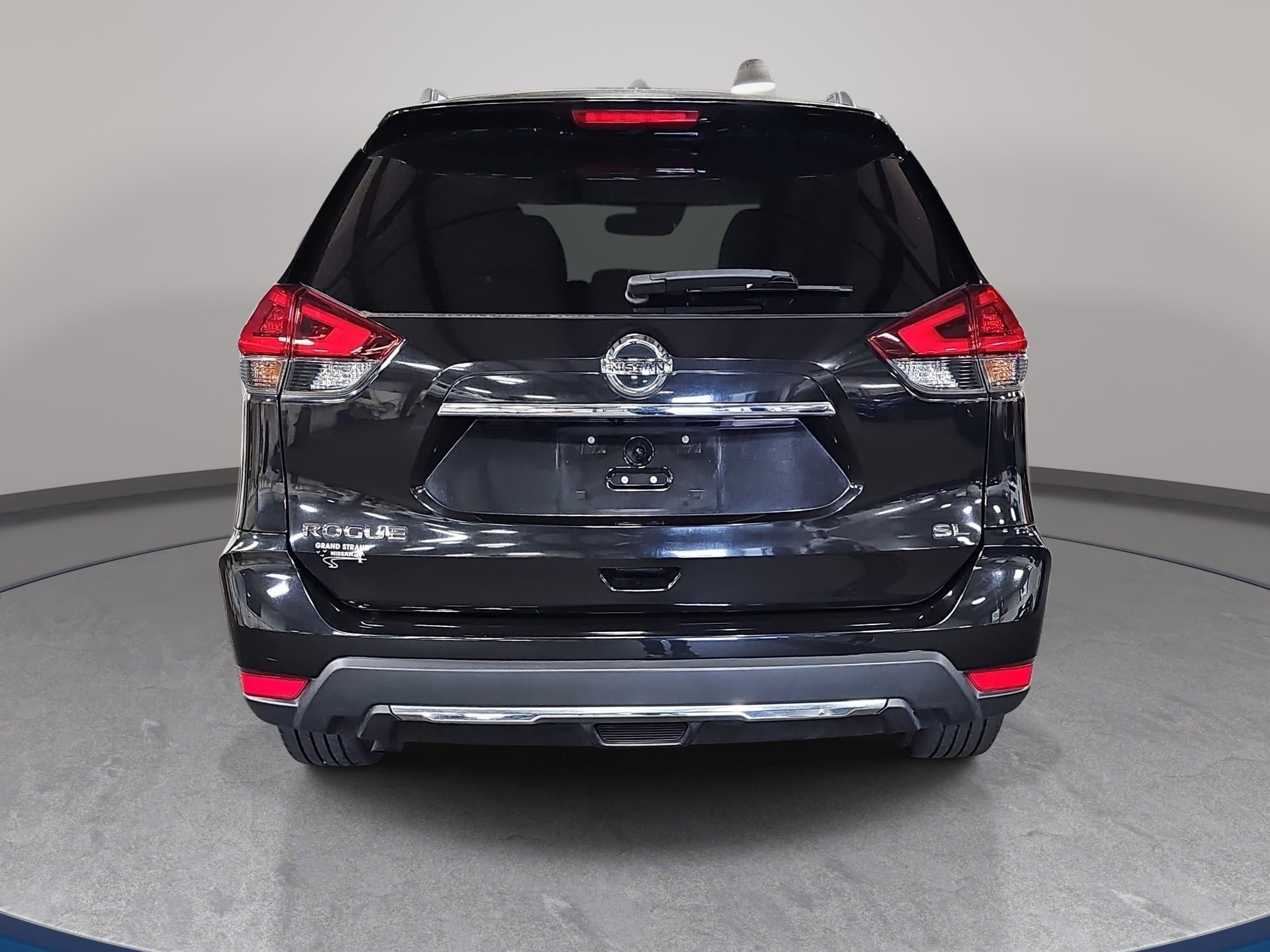 Used 2018 Nissan Rogue SL FWD image 6