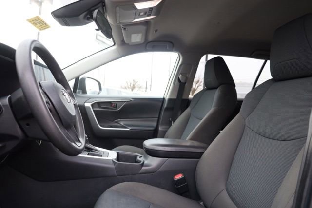Used 2023 Toyota RAV4 LE image 16