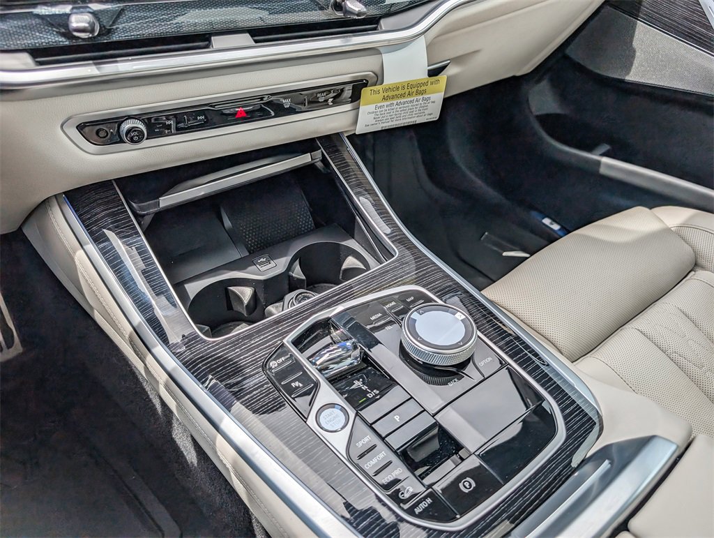 Used 2025 BMW X5 xDrive40i w/ Executive Package image 31