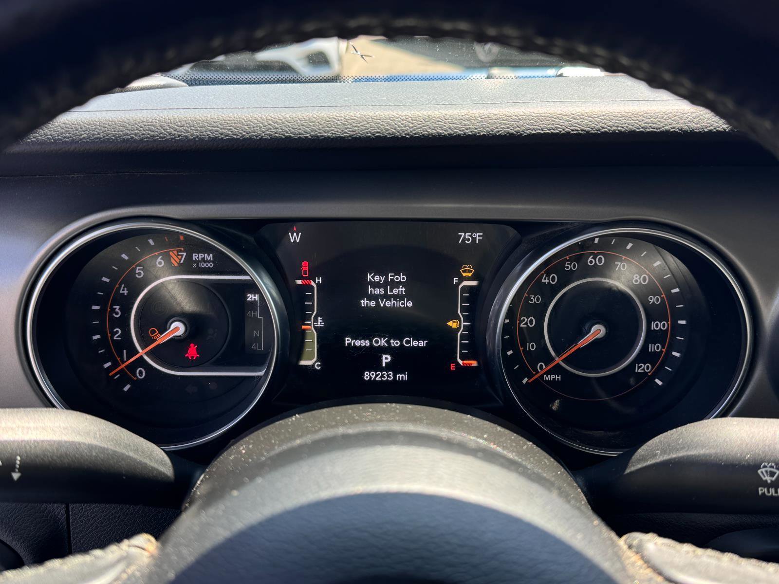 Used 2021 Jeep Gladiator Willys image 16