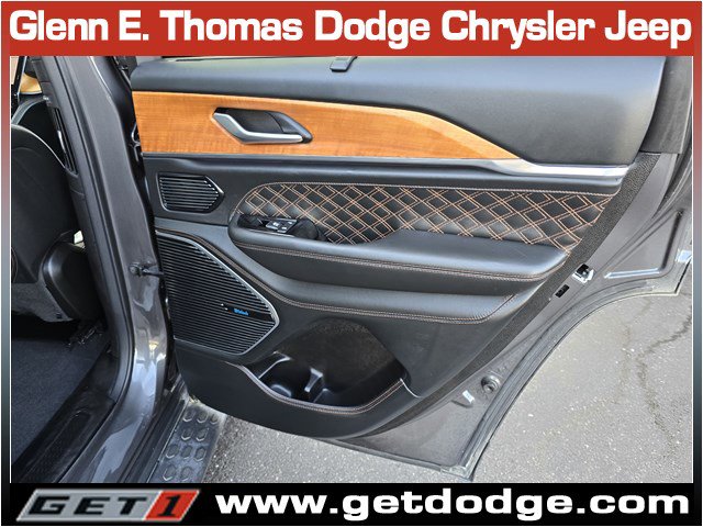 Used 2022 Jeep Grand Cherokee Summit image 33