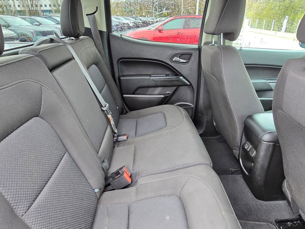 Used 2022 Chevrolet Colorado LT AWD/4WD image 12