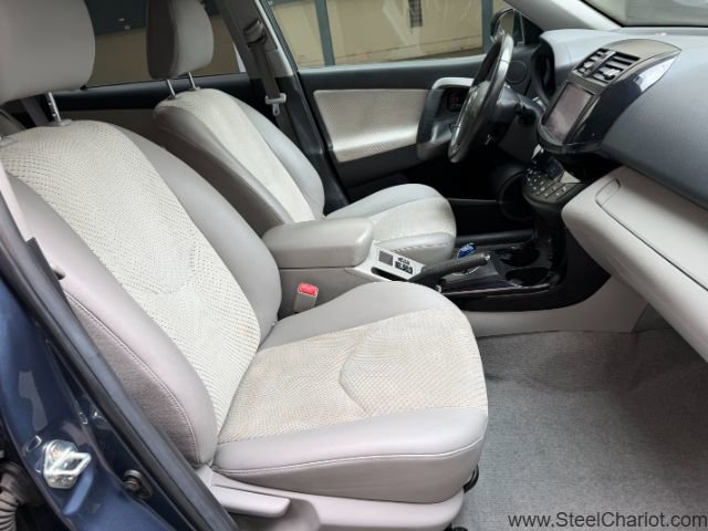 Used 2014 Toyota RAV4 EV image 18