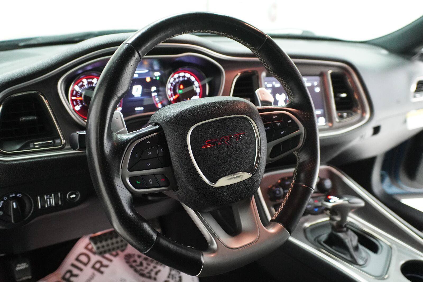 Used 2022 Dodge Challenger SRT Hellcat RWD image 7