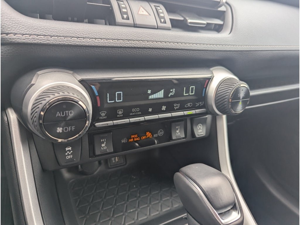 Used 2025 Toyota RAV4 XLE Premium w/ Weather Package FWD image 23