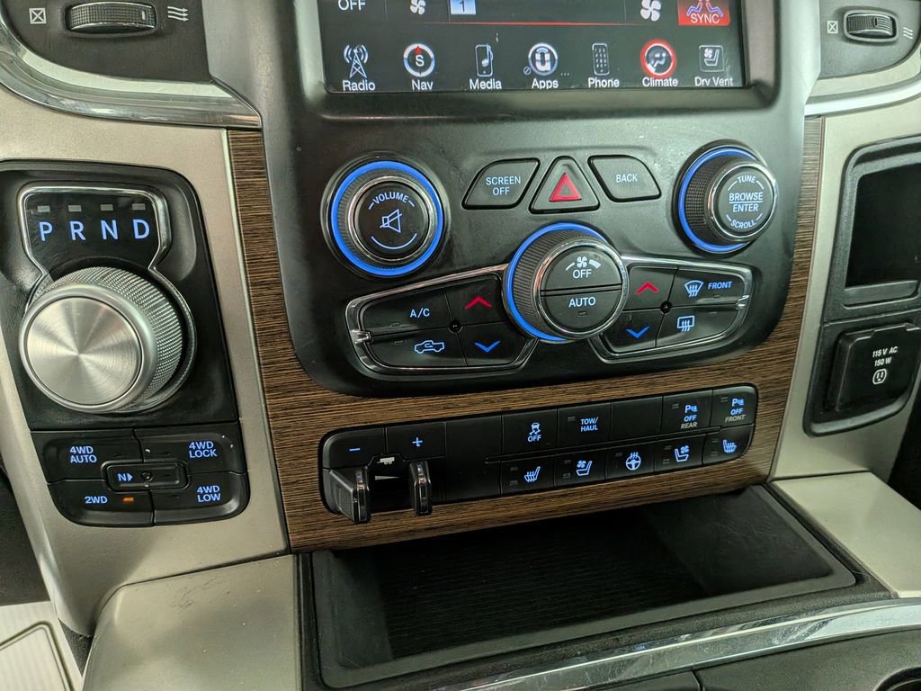 Used 2017 RAM 1500 Laramie w/ Convenience Group image 26