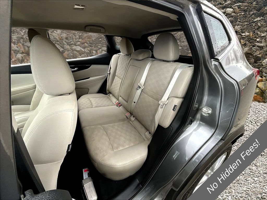 Used 2020 Nissan Rogue Sport SV AWD/4WD image 18