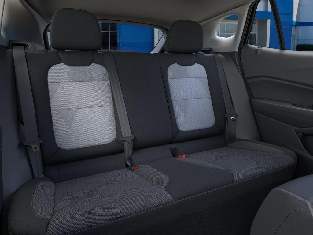 New 2026 Chevrolet Trax LS w/ LS Convenience Package FWD image 17