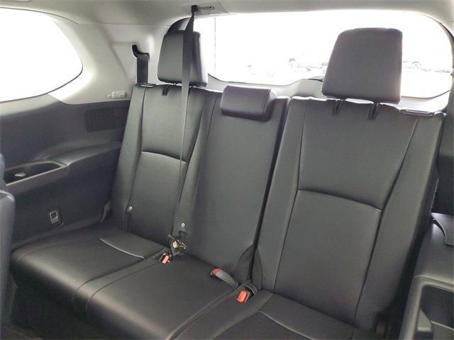 Used 2024 Toyota Grand Highlander XLE image 15