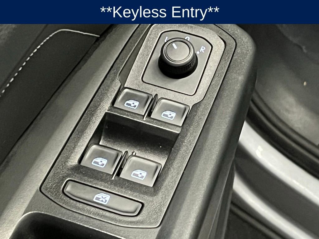 Certified 2020 Volkswagen Atlas Cross Sport SEL image 17