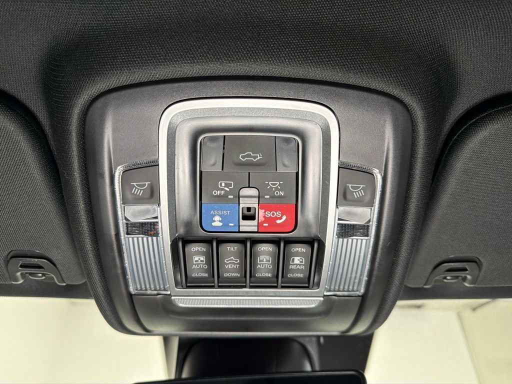 Used 2022 RAM 1500 Limited w/ Body-Colour Bumper Group AWD/4WD image 12