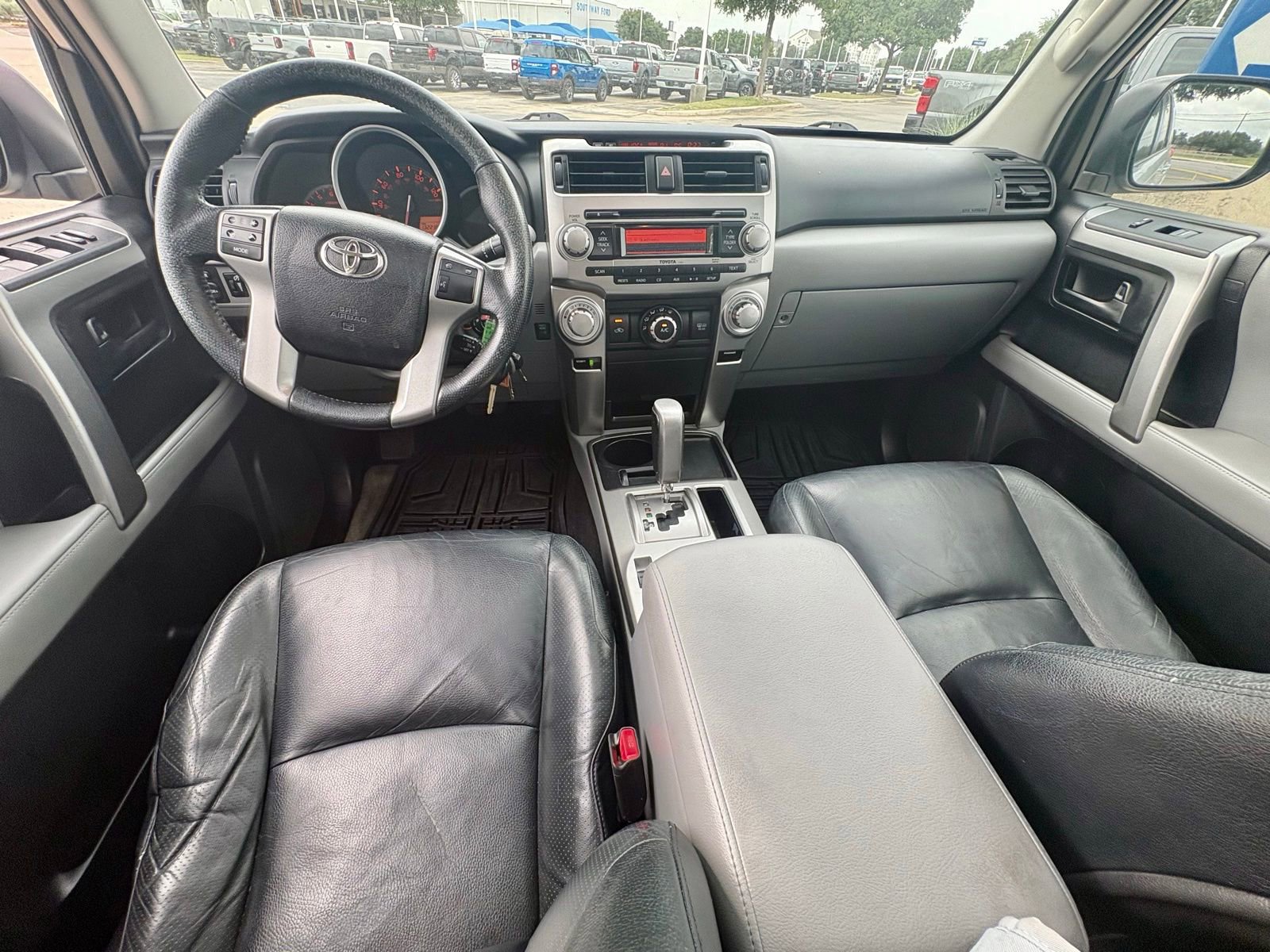 Used 2011 Toyota 4Runner SR5 w/ Premium Pkg w/Leather RWD image 13