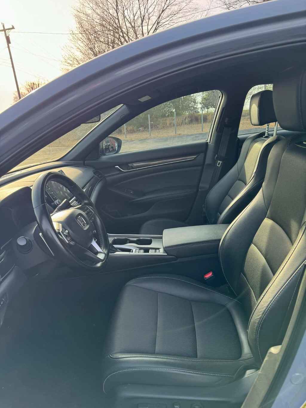 Used 2021 Honda Accord Sport image 9