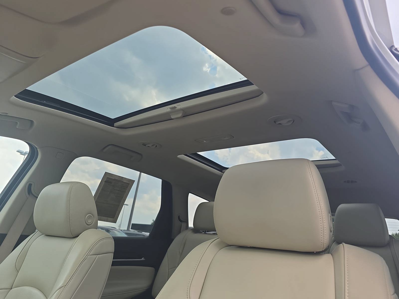 Used 2019 Buick Enclave Essence FWD image 31