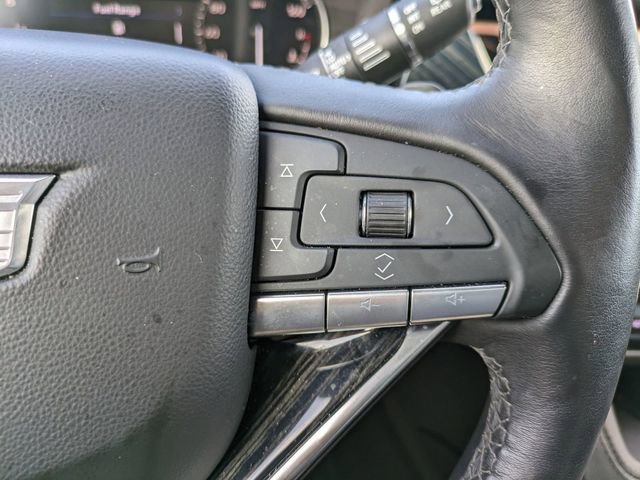 Used 2025 Cadillac XT6 Premium Luxury image 25