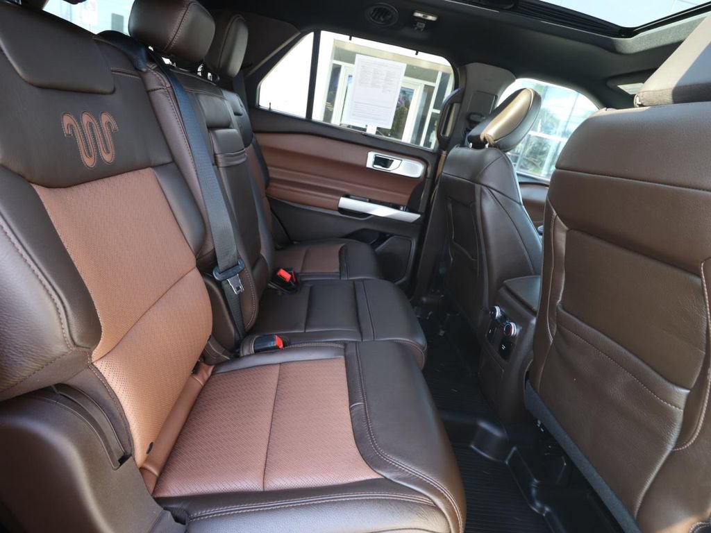 Used 2022 Ford Explorer King Ranch w/ Class IV Trailer Tow Package AWD/4WD image 24